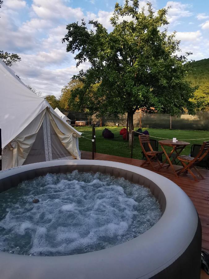 Green Garden Glamping Retezat Bălan Exterior foto